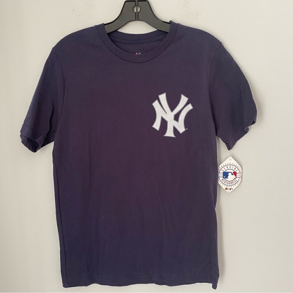 Majestic Yankee’s Boys’ Short Sleeve Crew Neck 38 Beltran Tee size L